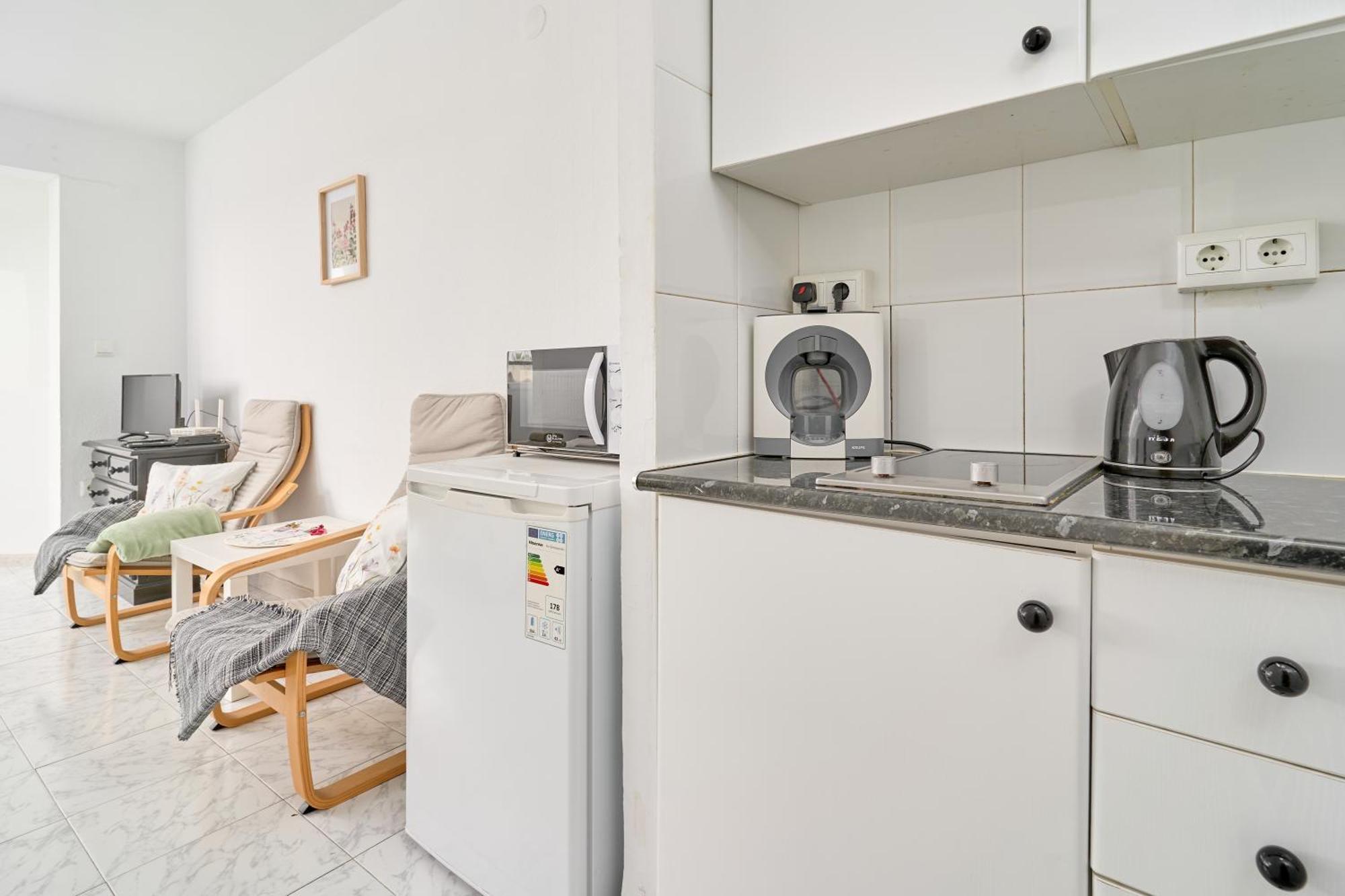 Comfortable Studio Apt Nerja Bagian luar foto