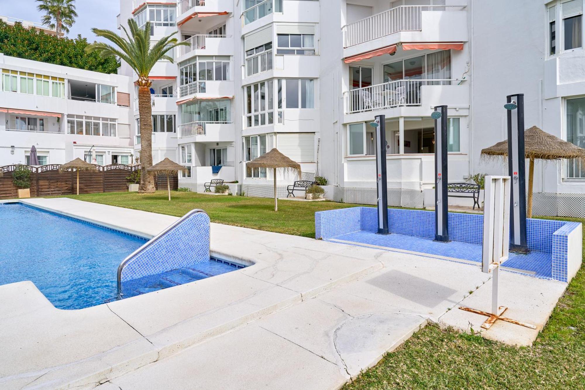 Comfortable Studio Apt Nerja Bagian luar foto